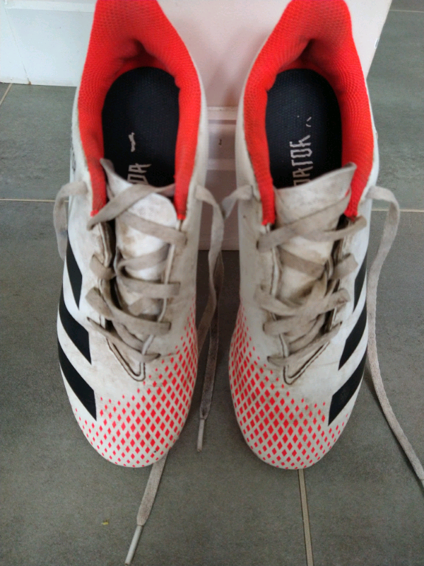 Adidas Predator football boots size 4 